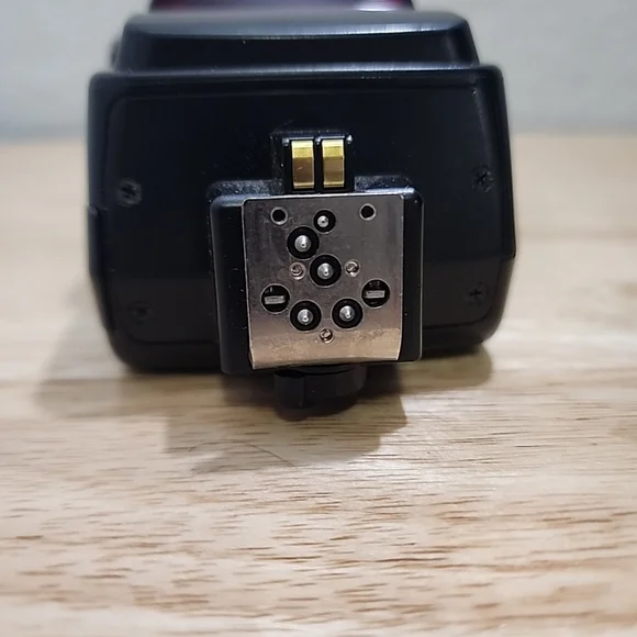 Nikon Speedlight SB-600 Mount Flash /Works GREAT!